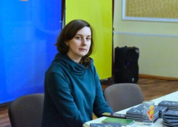 У Конотопі пройшла творча зустріч із  українською письменницею Любавою Казмірчук