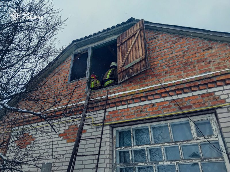 У Ромнах горів будинок