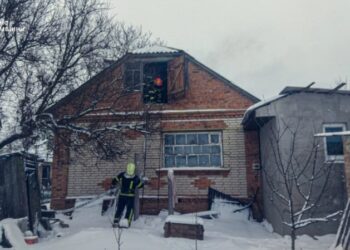 У Ромнах горів будинок