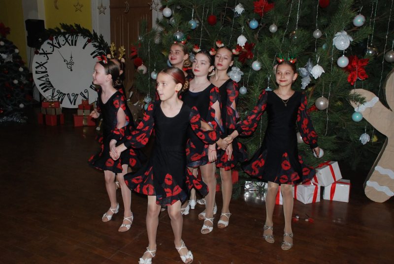 У Шостці відбулося урочисте відкриття ялинки