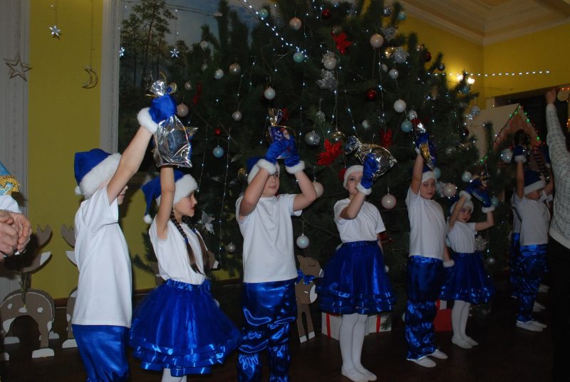 У Шостці відбулося урочисте відкриття ялинки