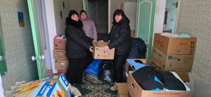 Волонтери із Шостки привітали з різдвяно-новорічними святами дітей Черешенського інтернату