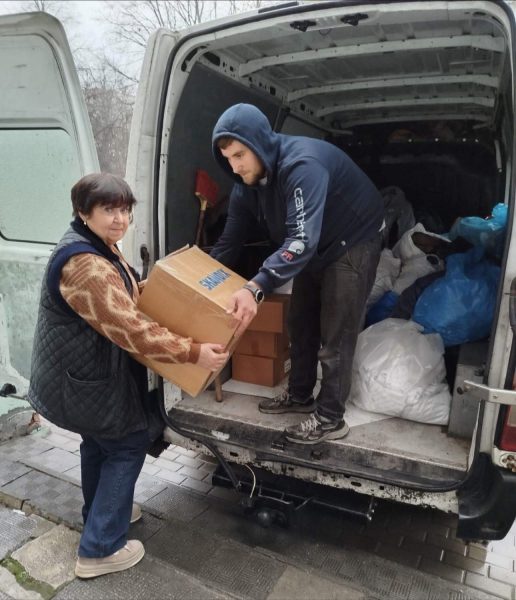 Волонтери із Шостки привітали з різдвяно-новорічними святами дітей Черешенського інтернату