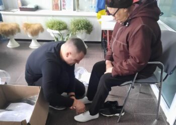 Забезпечення допоміжними засобами реабілітації