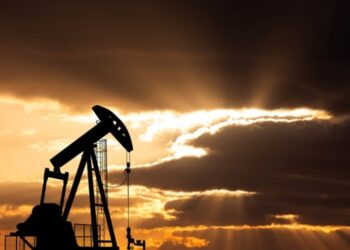 Ціни на нафту почали зростати після рекордного падіння – ЗМІ