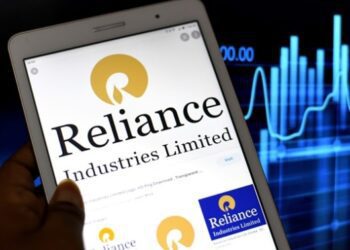 Найбільший НПЗ Індії відновив імпорт нафти з Росії – ЗМІ