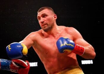 Перший випад Вихриста на рингу приніс йому перемогу над македонцем