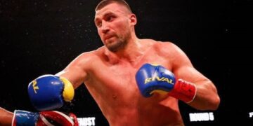 Перший випад Вихриста на рингу приніс йому перемогу над македонцем