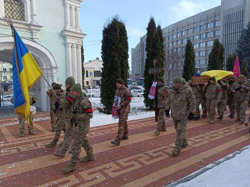 Сьогодні Сумська громада попрощалася із захисником України