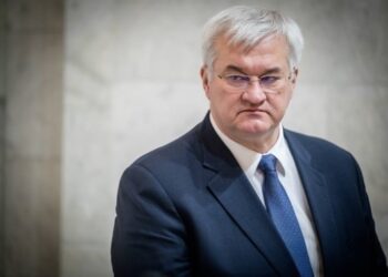 Сибіга закликав запровадити санкції проти тіньового зернового флоту РФ