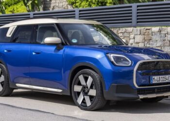 MINI підняла планку: Countryman E тепер проїжджає понад 500 км на одному заряді