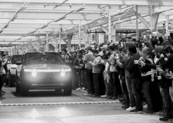 У США стартувало виробництво нового позашляхового конкурента Tesla Model Y (ФОТО)