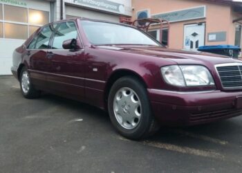 Капсула часу: продається дизельний “Кабан” Mercedes-Benz S-Class з пробігом 2000 км (ФОТО)