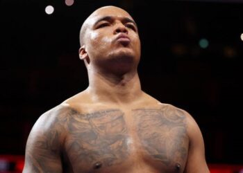 Тренер дав оцінку можливому бою Вордлі та Усика