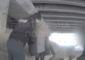 У Сумах 11-річний хлопчик провалився під кригу