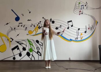 Анастасія Диндарь отримала Гран-прі Міжнародного конкурсу мистецтв «New Year Art»