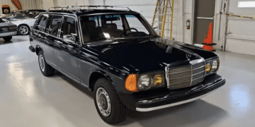 Капсула часу з 80-х: виявлено легендарний Mercedes W123 у новому стані (ВІДЕО)