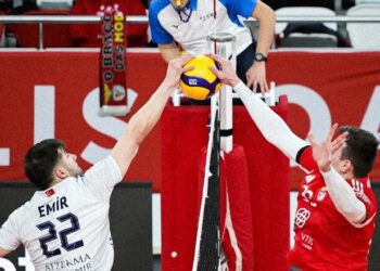 Бенфіка з українцем розбила суперника і очолила чемпіонат Португалії