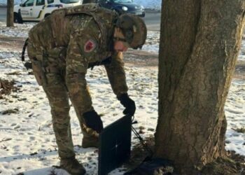 Пильність громадян у Сумах: поліцейські оглянули підозрілий предмет