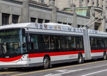 В Україні з’являться незвичні 25-метрові тролейбуси з дизелем (ФОТО)