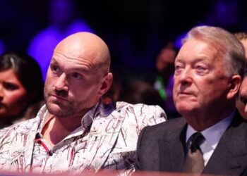 Промоутер Ф’юрі торкнувся теми бою з Джошуа на тлі трагічних подій