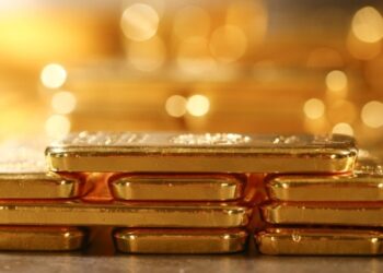 Золото наблизилося до $5 тис. за унцію