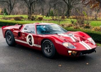 Старий 60-річний Ford продали на аукціоні за ціною понад $12 мільйонів (ФОТО)