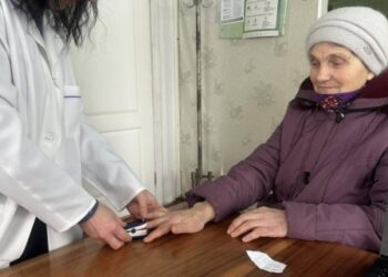 Мобільна клініка продовжує курсувати Шосткинщиною: у січні прийнято 95 пацієнтів
