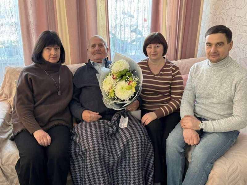 На Конотопщині брати-близнюки відзначили поважні ювілеї