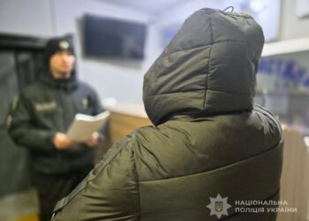 На Роменщині поліцейські повідомили про підозру чоловікові за домашнє насильство