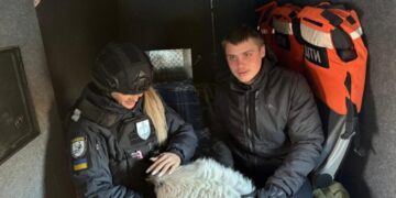 На Сумщині під прицілом авіабомб і дронів «Білі янголи» евакуювали 20-річного хлопця разом із його улюбленцями