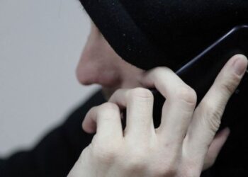 Під приводом надання фінансової допомоги шахраї ошукали жительку Шостки на 17 тис. грн