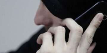 Під приводом надання фінансової допомоги шахраї ошукали жительку Шостки на 17 тис. грн