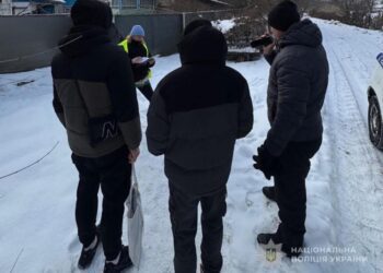 Поліція Конотопа викрила 46-річного жителя у незаконному вирощуванні нарковмісних рослин