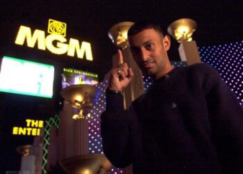 “Принц” Насім Хамед про бій із Баррерою: “Я розраховував тільки на свою міць і один нокаутуючий удар”