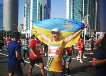 Сум’янин Сергій Панченко здобув «срібло» на марафоні в Катарі