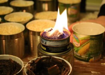 Сумська публічна бібліотека оголосила збір матеріалів для виготовлення окопних свічок