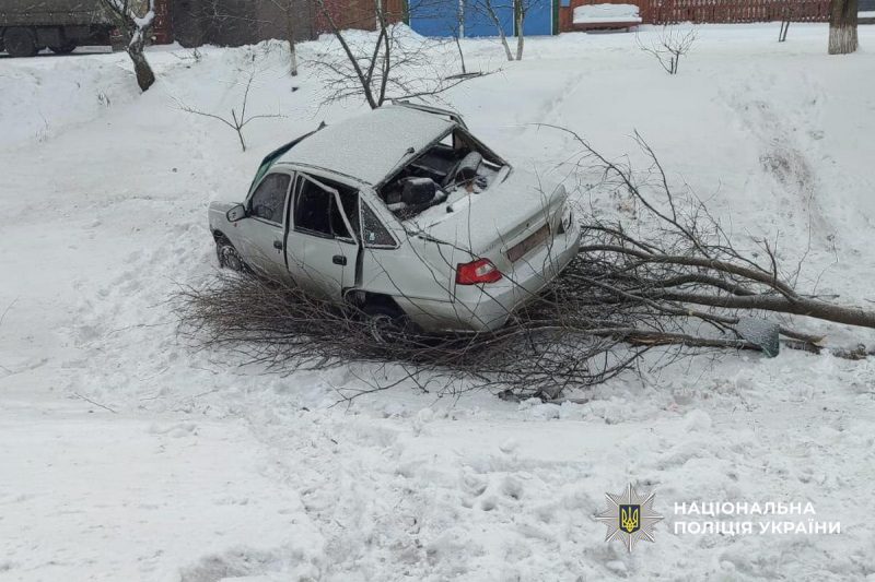 У Коровинцях сталася ДТП за участю неповнолітньої водійки: поліція розпочала розслідування