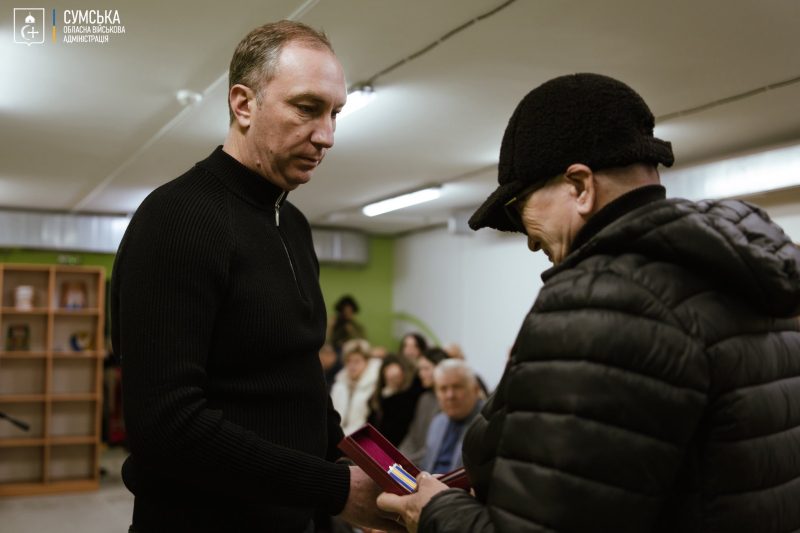 У Шостці родинам полеглих захисників вручили державні нагороди