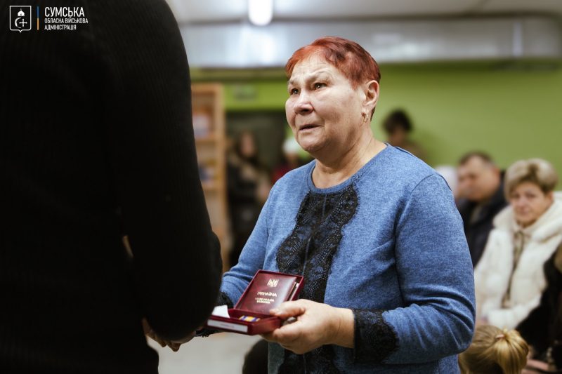 У Шостці родинам полеглих захисників вручили державні нагороди