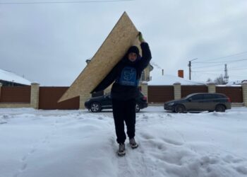 У Шостці жителі 13 домогосподарств, які постраждали від нічного удару по місту, отримали допомогу від “Проліска”