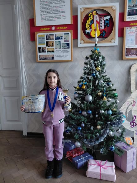 Учні Роменської дитячої музичної школи вибороли перемоги на міжнародних та всеукраїнських онлайн-конкурсах