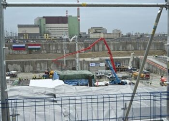 Росія почала будувати нову АЕС в Угорщині