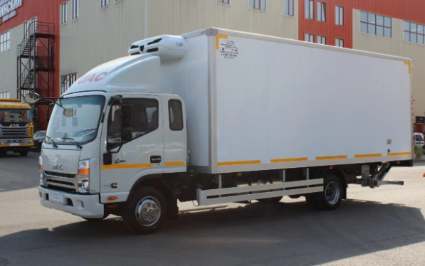 Вантажні автомобілі JAC: надійний транспорт для бізнесу в Казахстані.