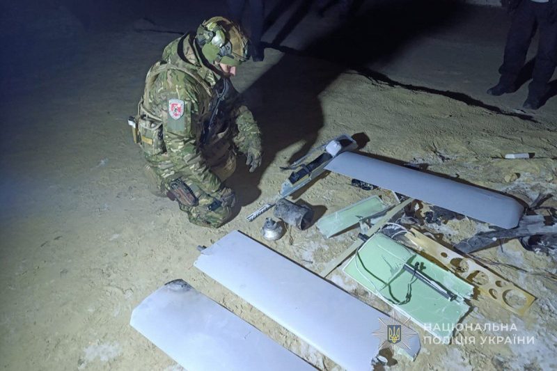 Впав у місті та не вибухнув: вибухотехніки поліції знешкодили ворожий баражуючий дрон
