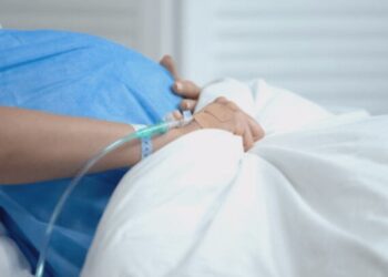 Смерть породіллі в Сумах від крововтрати: прокурори повідомили лікарці про підозру