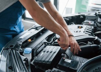 Як подовжити службу акумулятора авто до 10 років