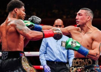 Відео найкращих епізодів бою Стівенсон – Лопес