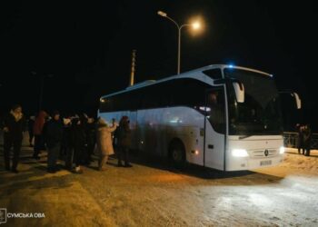 Ще 20 дітей із Сумщини вирушили на двотижневий відпочинок до Вʼєтнаму, – голова ОВА Олег Григоров