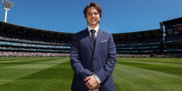 З новим шоломом Піастрі готовий до нового сезону